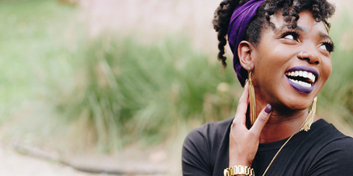 grace of no age menopause ageing women community sisterhood self-esteem acceptation wisdom love gray hair proaging gracefully